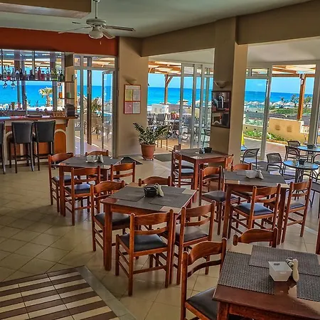 Aparthotel Seafront 3*
