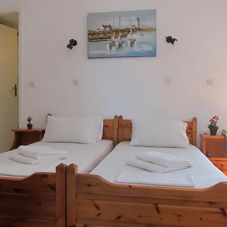 Seafront Apartahotel 3*