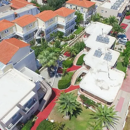 Seafront Apartahotel 3*