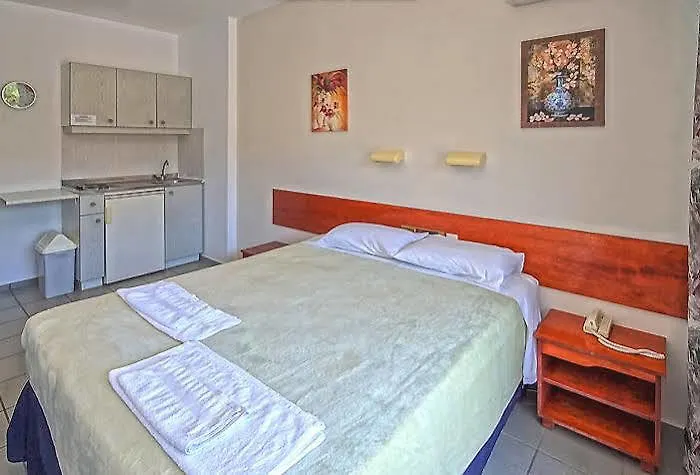 Seafront アパートホテル 3*