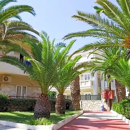 Seafront Aparthotel 3*
