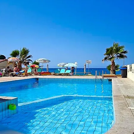 Seafront 3*